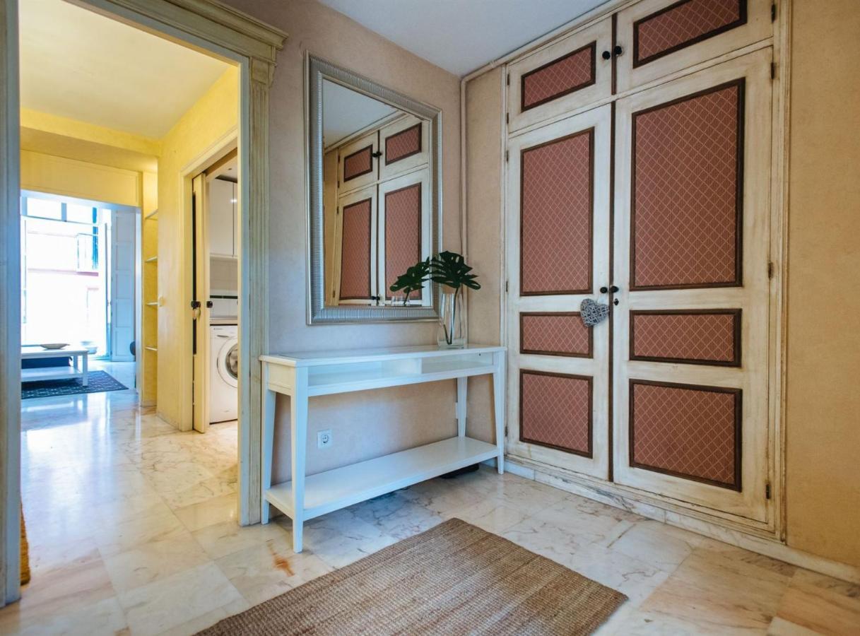 Pajaritos Suite Apartment - Private Parking Included Sevilla Exteriér fotografie